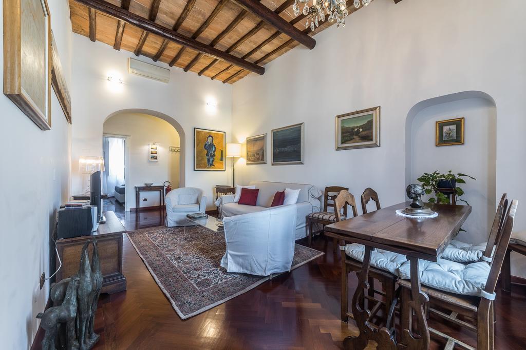 Apartment Aurora Al Colosseo Rome