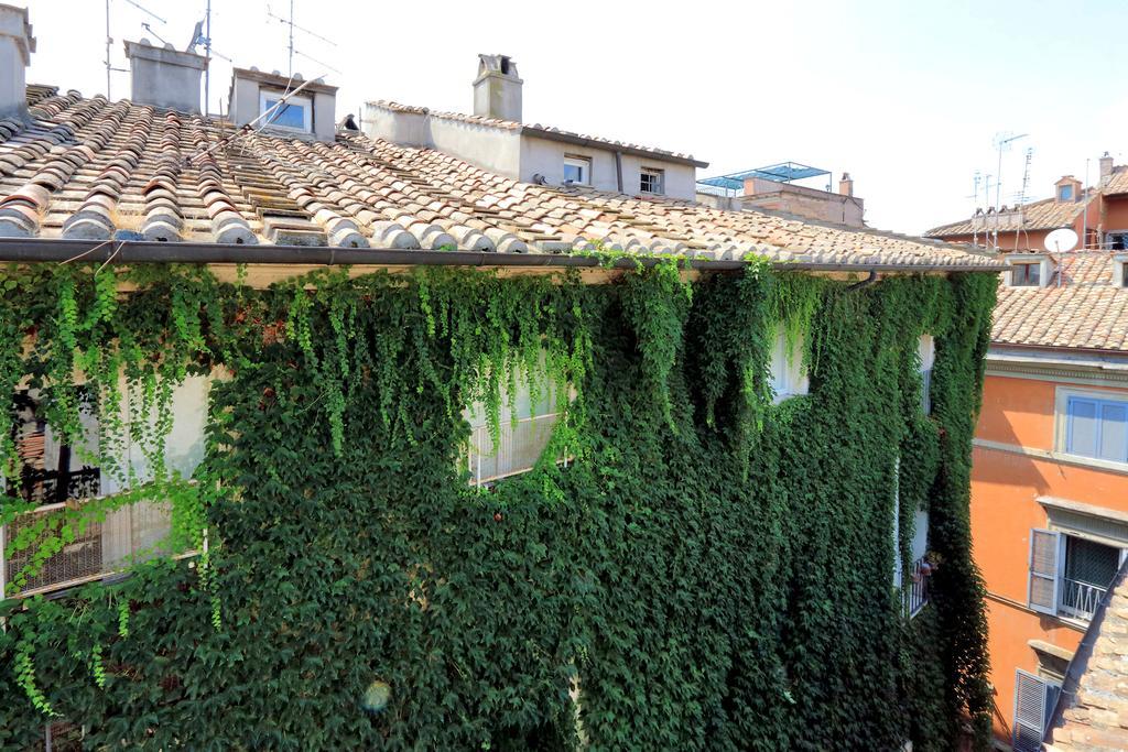 Ancient Penthouse City Center Rome