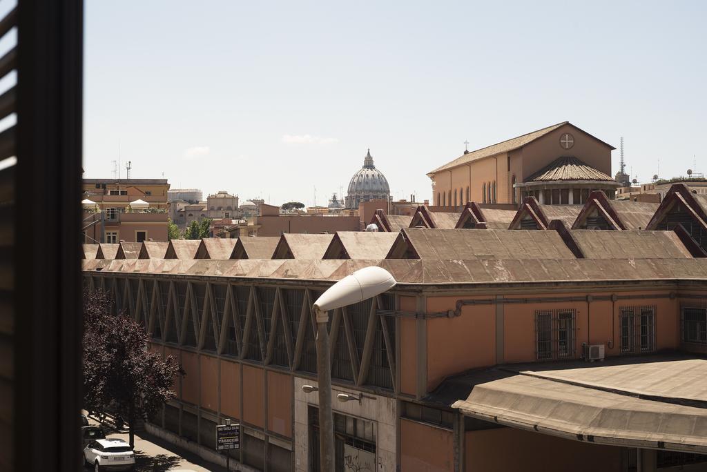 Apartment Flower's Market - Charme Holidays Rome