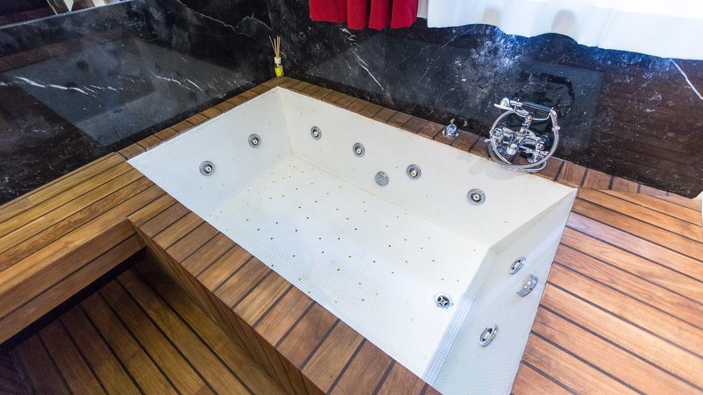Apartment Rental In Rome Pinciana Deluxe Rome