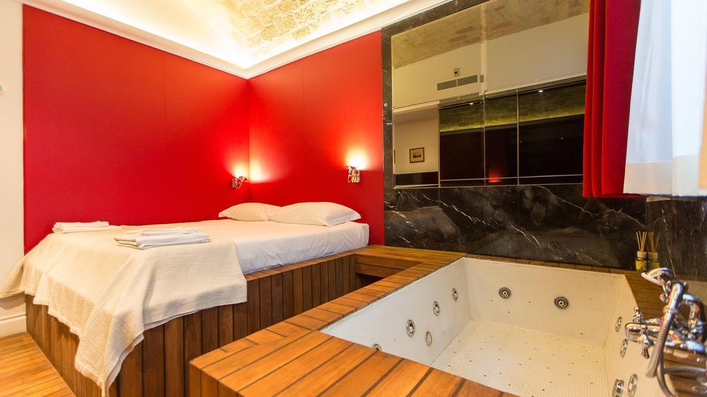 Rental In Rome Pinciana Deluxe Apartment Rome