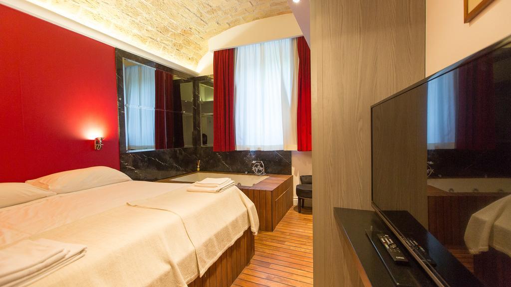Rental In Rome Pinciana Deluxe Rome