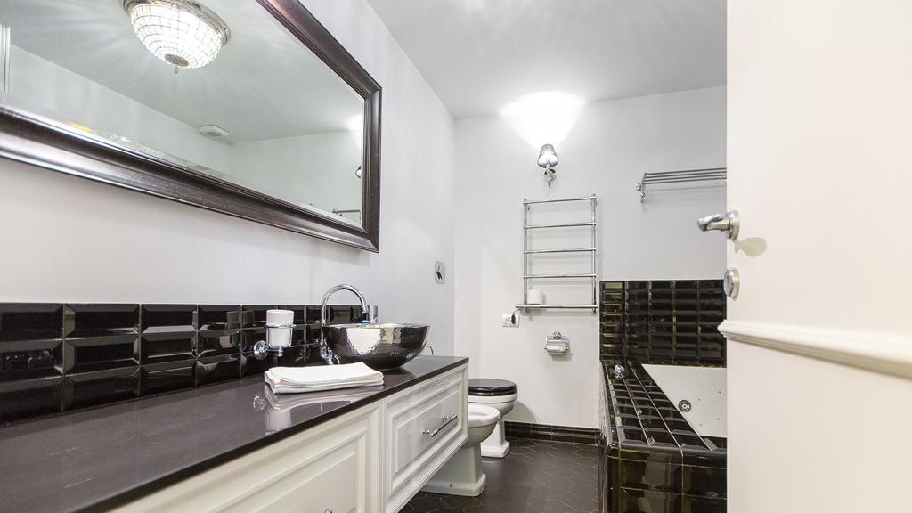 Rental In Rome Pinciana Deluxe Apartment *