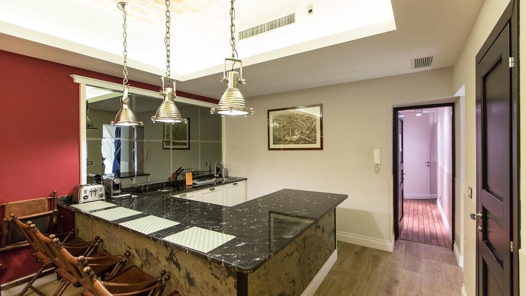 Rental In Rome Pinciana Deluxe Apartment *