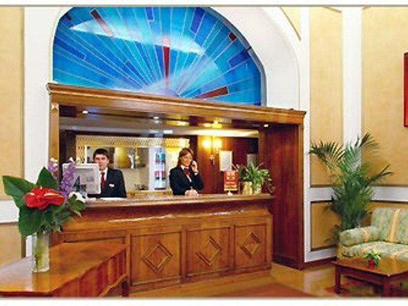 Oxford Hotel 4*