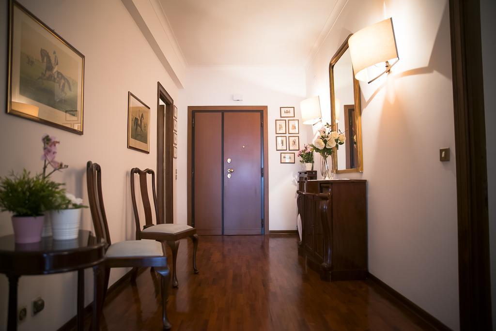 Plumbird Boutique & * Roma
