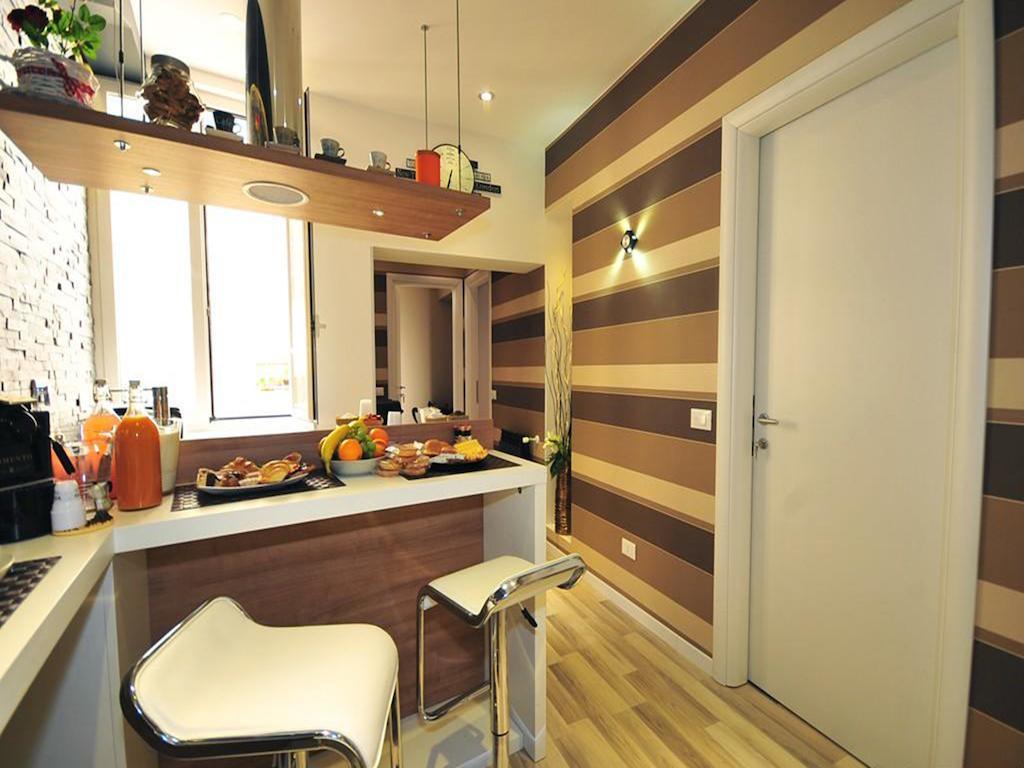 Living 2* Rome