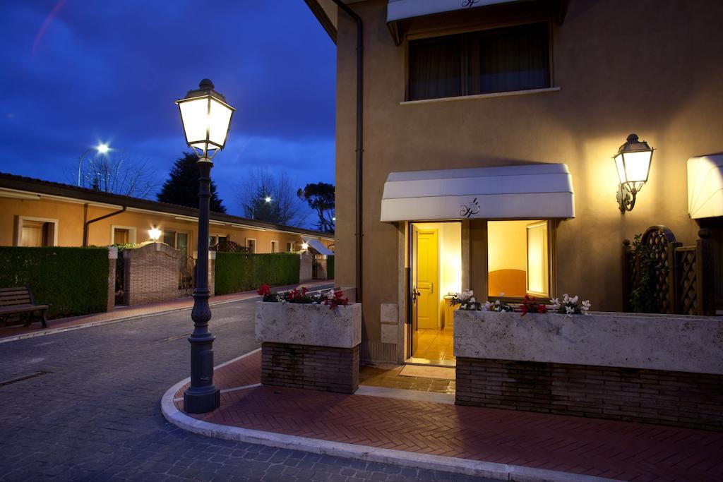 Piccolo Borgo Hotel 3*