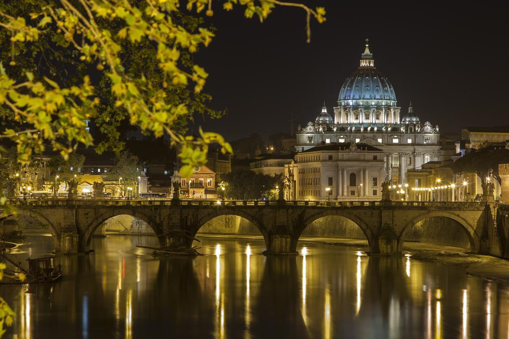 Residenza Doro- 24x7 Check-in Guest house Rome