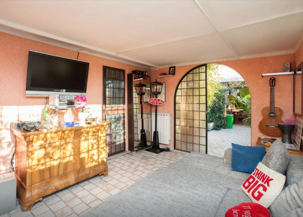 Camilla Guest house 3*