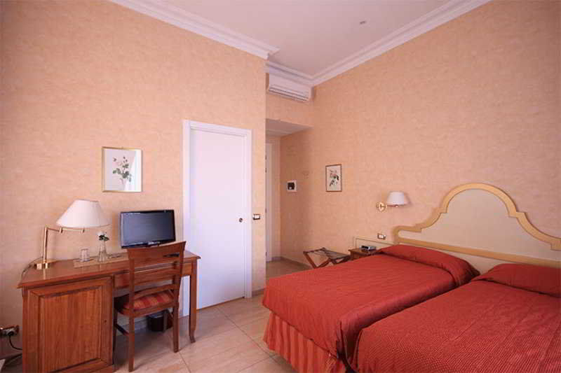 Terrace 3*