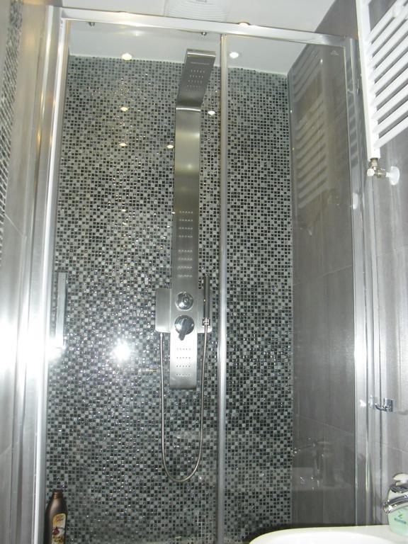 Luce Di Luna Luxury Suites *
