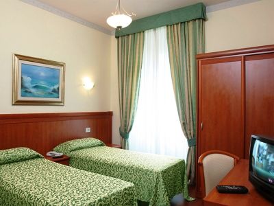 Hotel Philia 3*