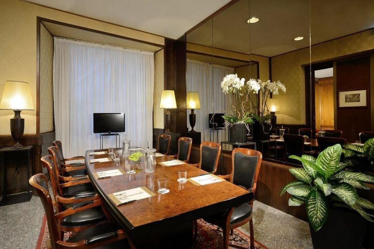 Colonna Palace Hotel