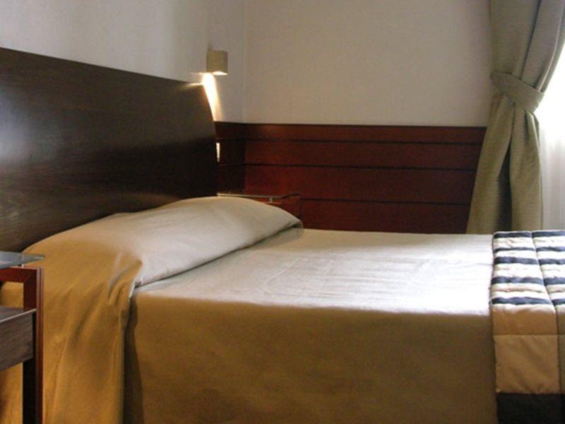 Giotto Flavia Hotel
