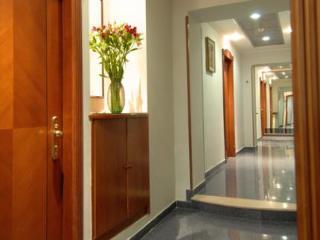 Ercoli House 2*