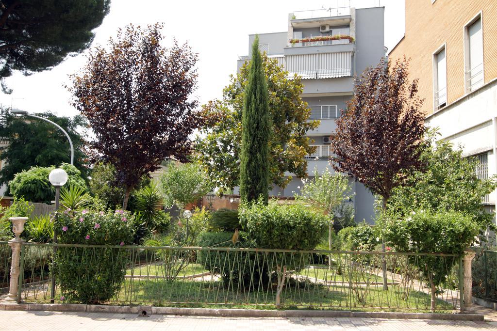 Casa Per Ferie Margherita Diomira Hotel Rome