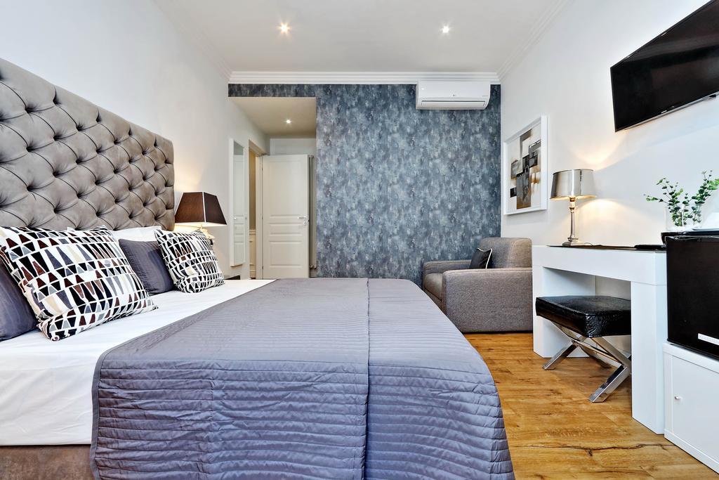 Vatican Chic Bed & Breakfast