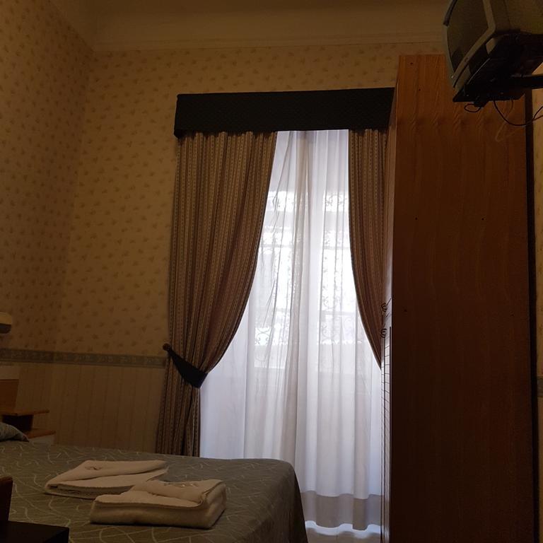 Hotel Orbis 2*