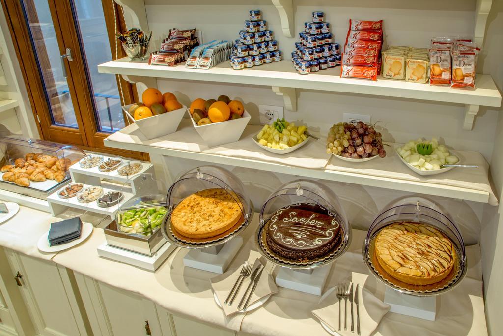 Hotel Monte Cenci 4*