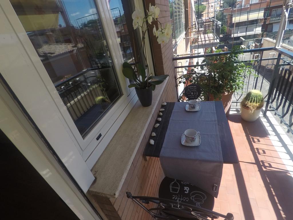 Easy Apartment