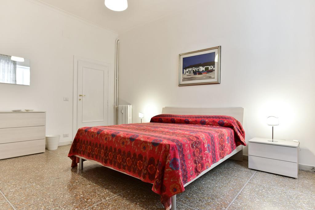 Red & White Vatican Apartment *