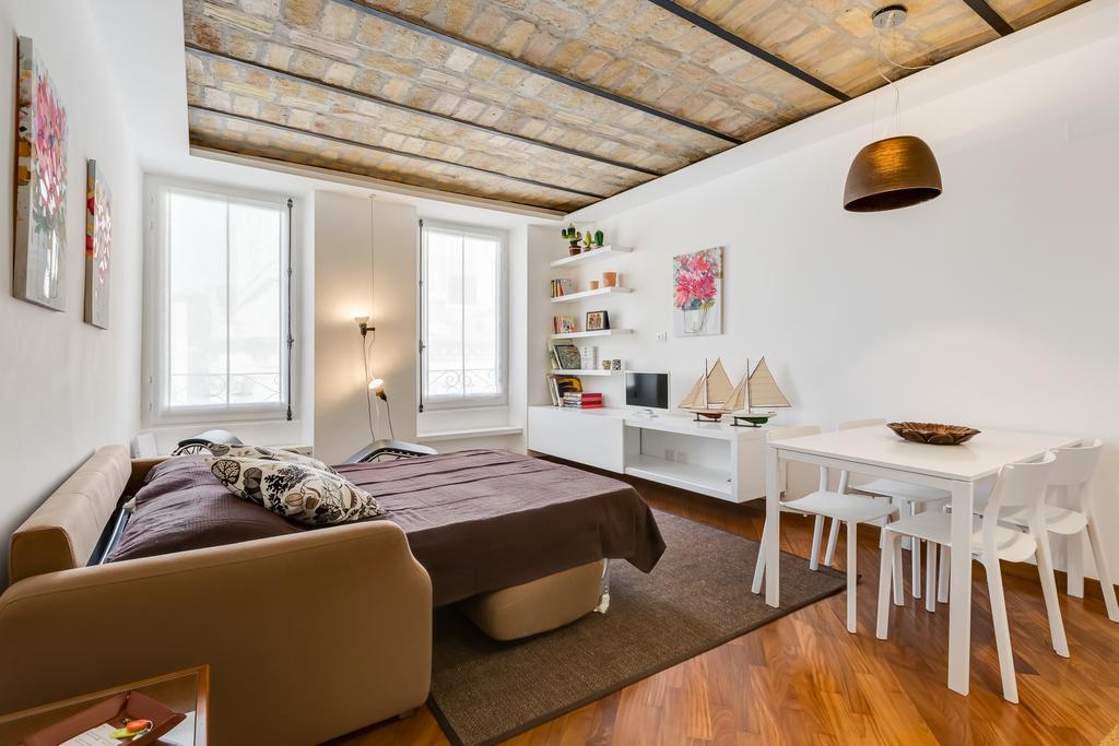 Piazza Navona-coronari House Rome