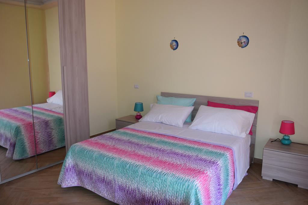 Apartment Holidays House Marconi Rome
