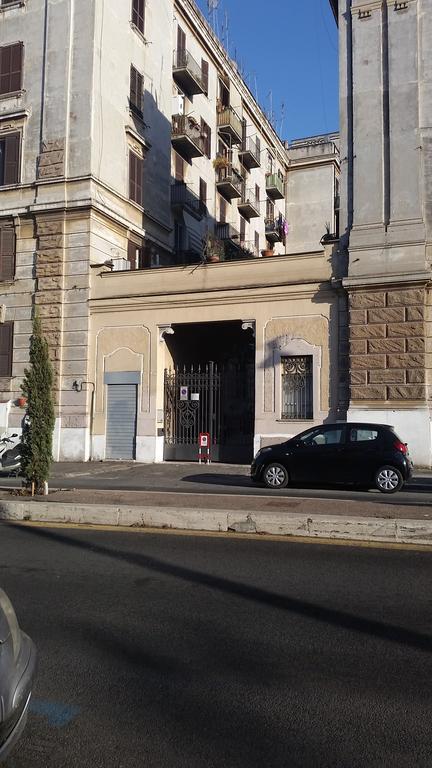 Termini Station Ai Due Cortili Presso Le Mura Aureliane Apartment Rome