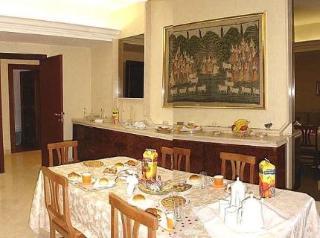 Acomodação com café da manhã  Kosher The In