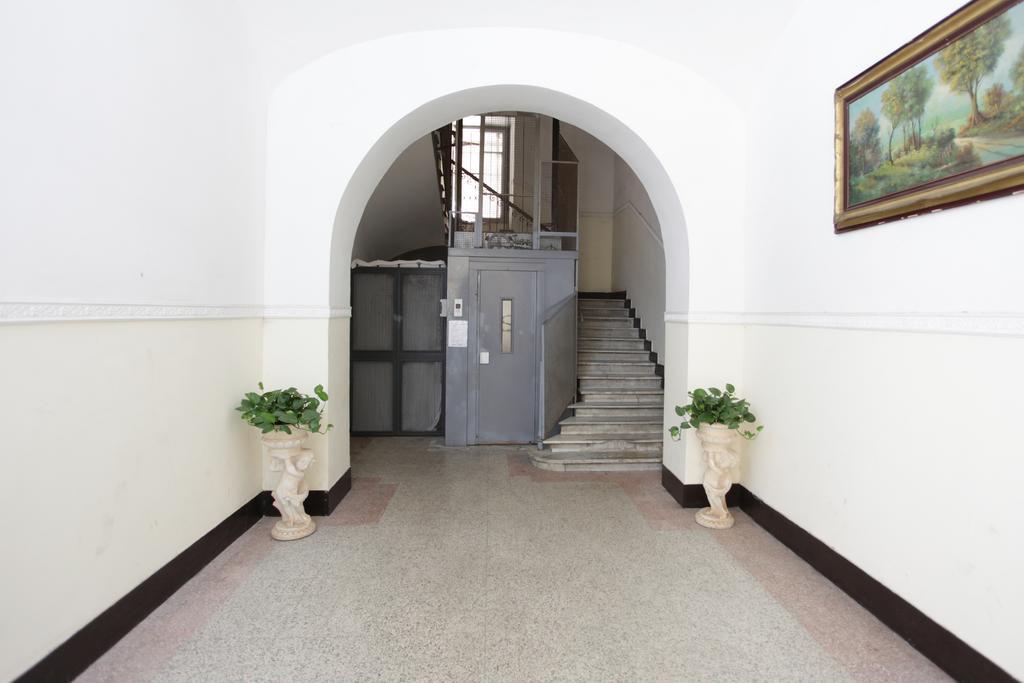 Hollywood Hotel Rome