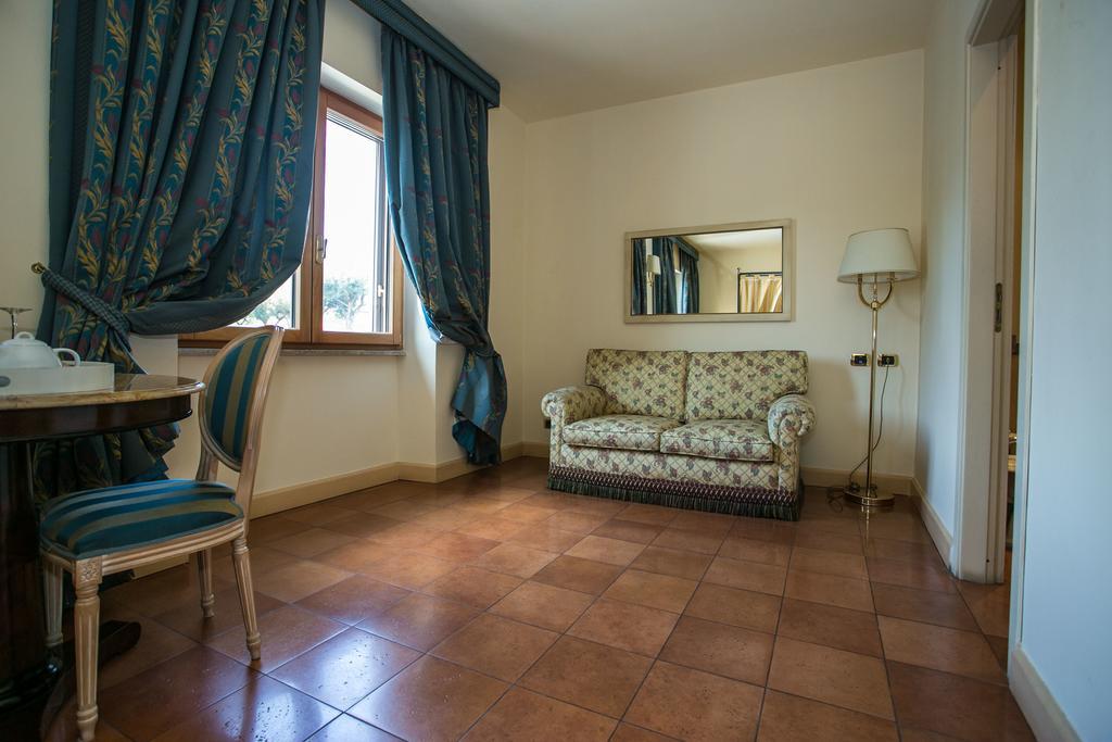 Hotel Quadrifoglio Eur 3*