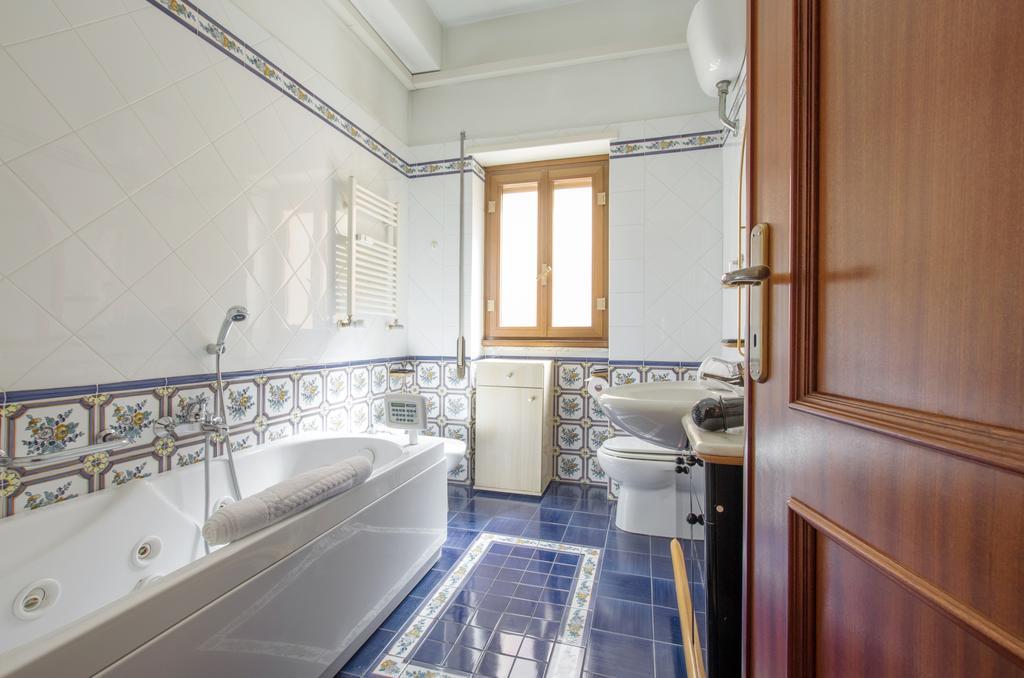 Luxury Macrobio Flat *
