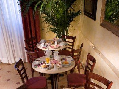 Des Artistes Hotel Rome