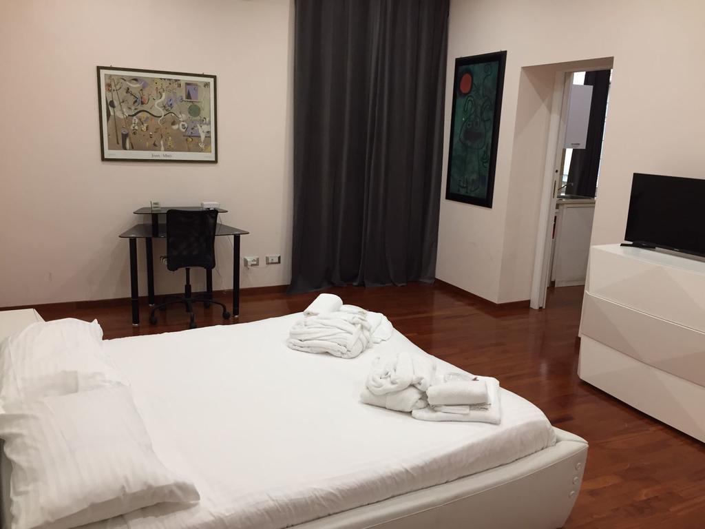 Dimora Frattina 2* Rome