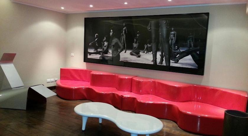Trevi Aparthotel 2*