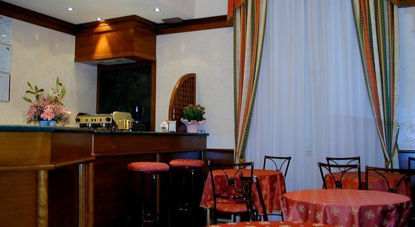 Baltik Hotel 2*