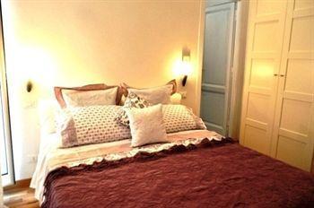 Guest house White House 2*
