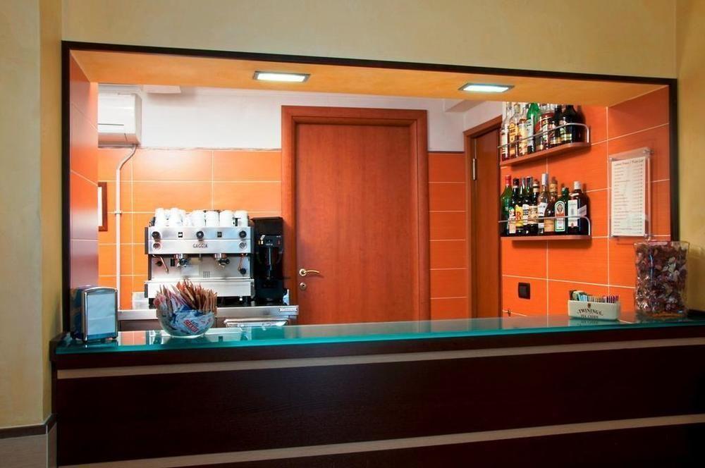 Hotel Lirico
