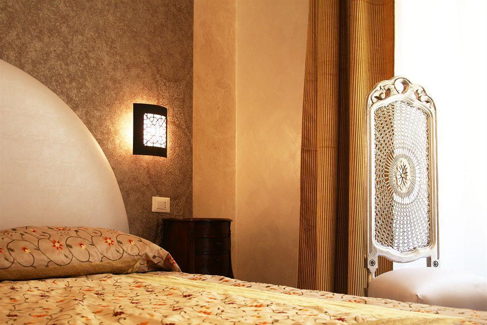 Ripetta 3* Rome