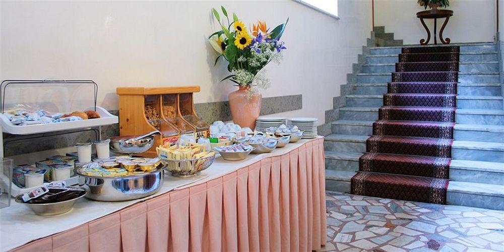 Hotel Domus Aventina Rome