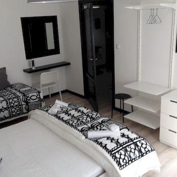 Iron Bridge Accommodation