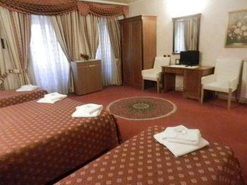 Trevi Fountain Holiday home *