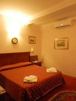 Trevi Fountain Holiday home