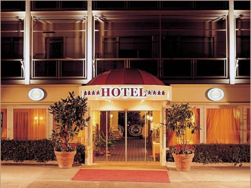 American Palace Eur 4*