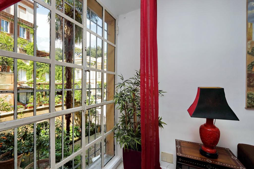 Campo Marzio Studio Apartment | Romeloft Apartment Rome