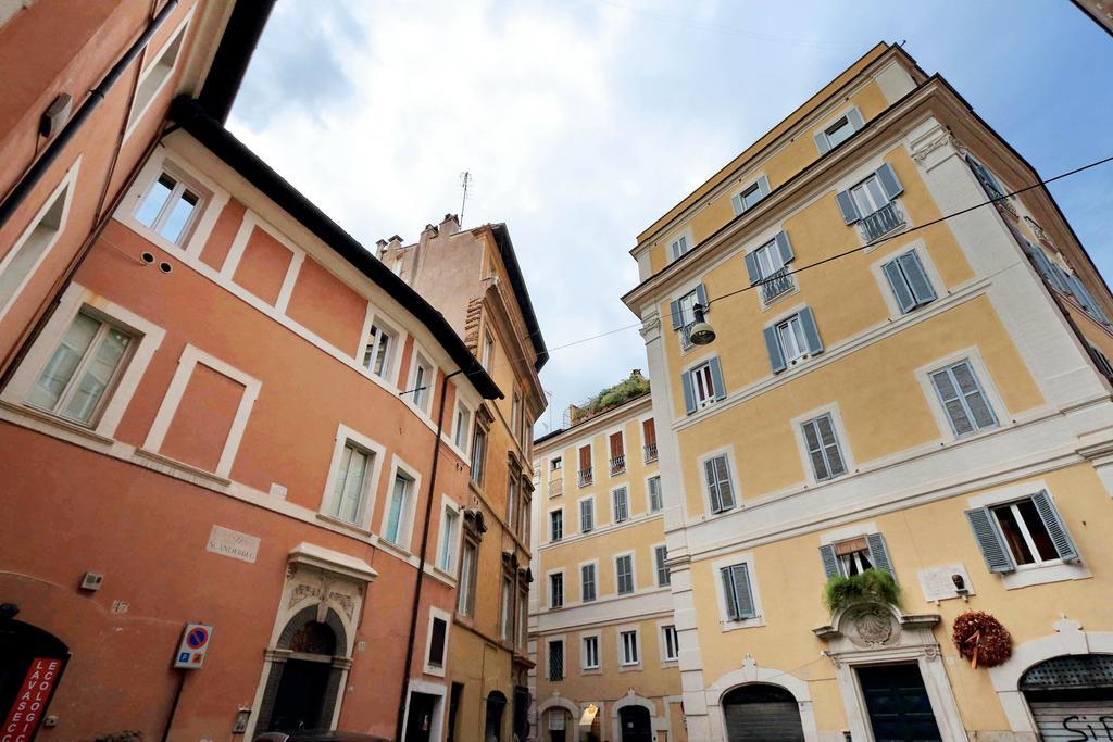 Apartment Trevi Vicolo Scanderbeg *