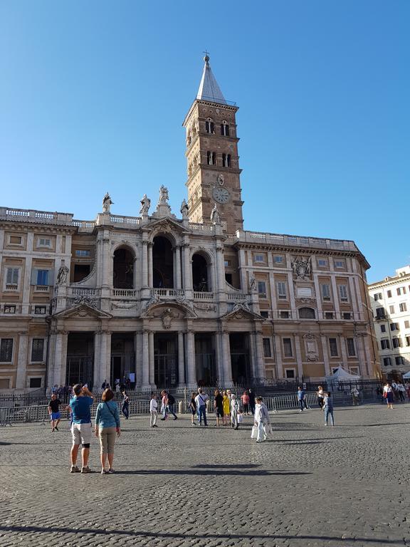 Hello Roma