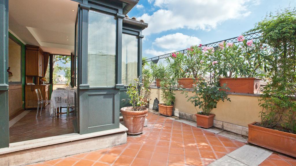 In - Fontana Di Trevi Penthouse Apartamento Roma