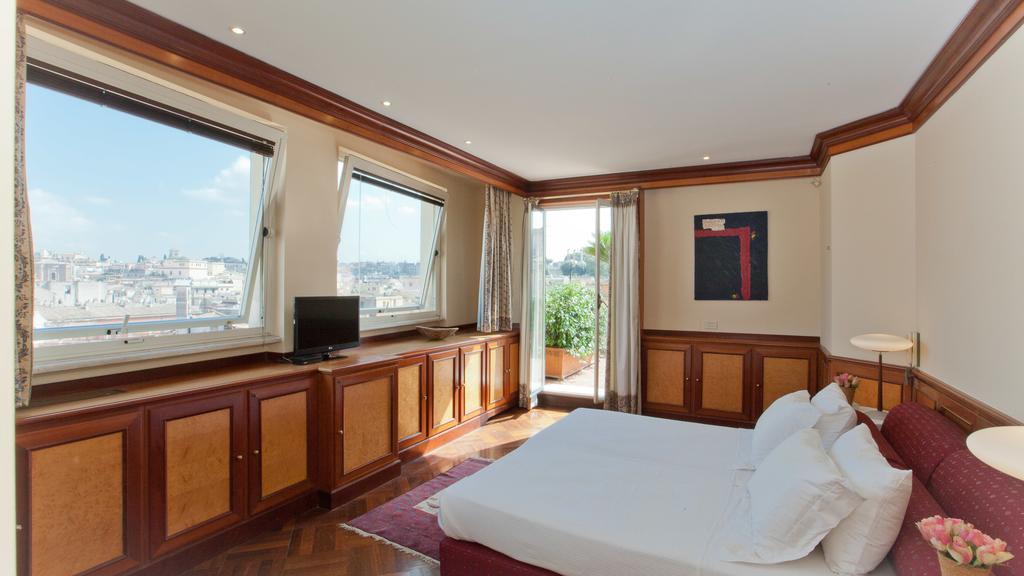 In - Fontana Di Trevi Penthouse